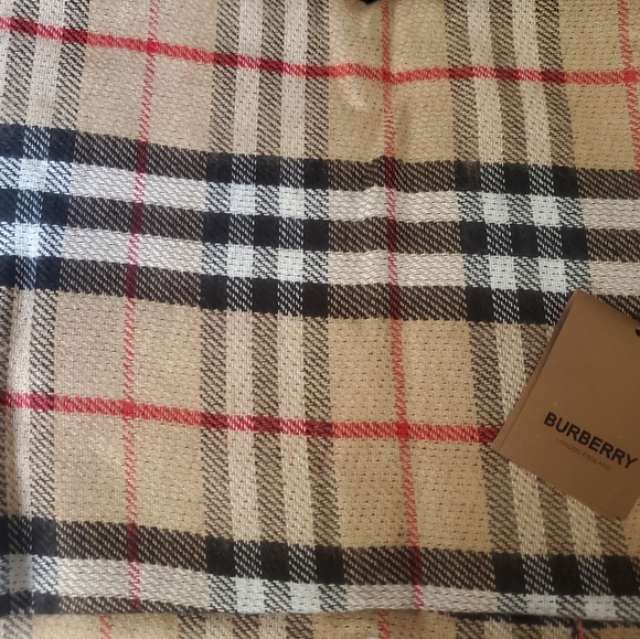 Burberry Nova Check Reversible Scarf - Picture 3 of 3